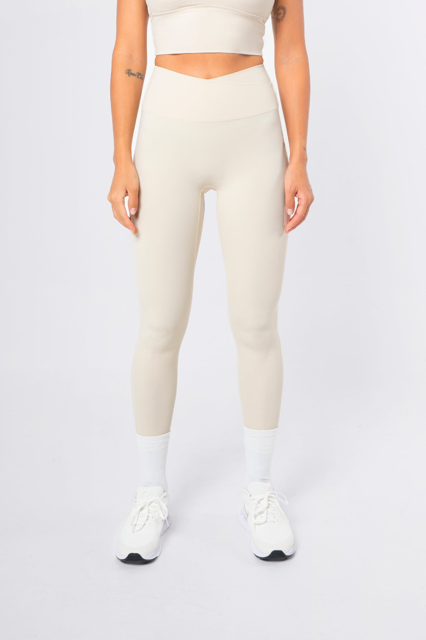 Latitude Crossover Leggings