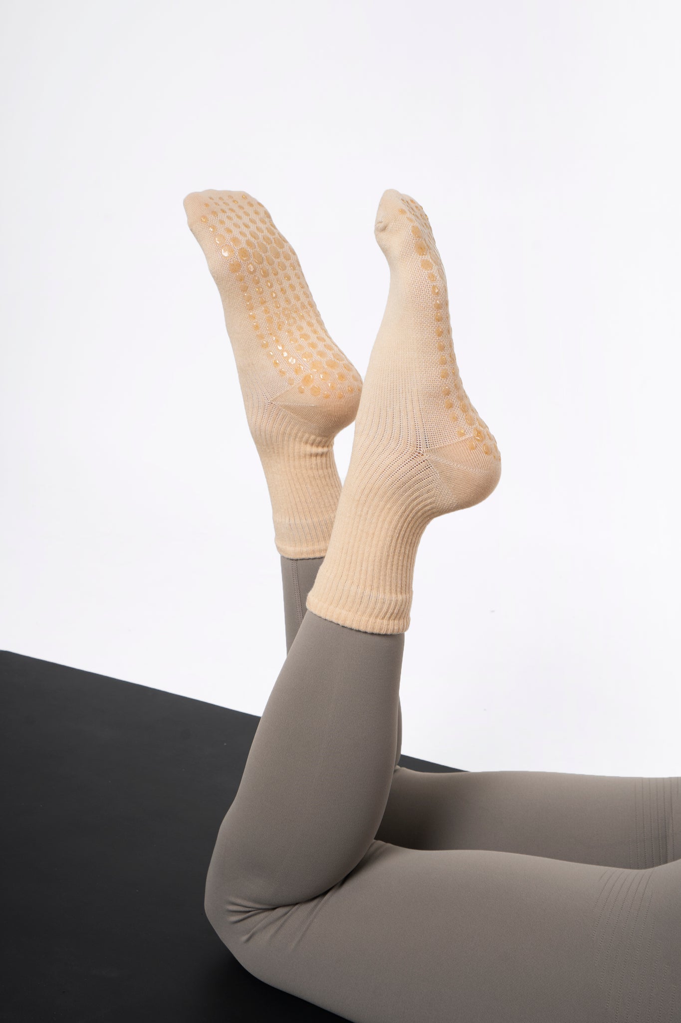 Stride Non Slip Grip Socks (2-Pairs)