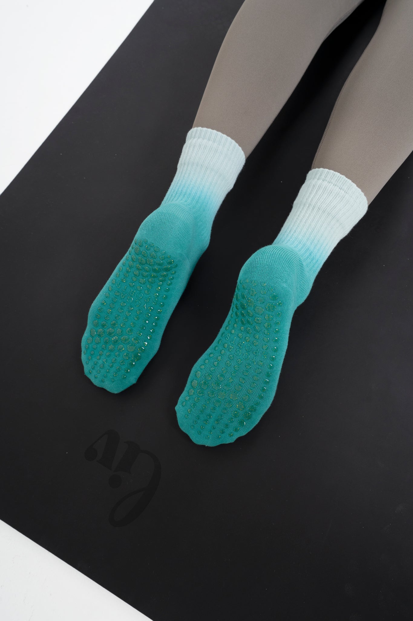 Honey Non Slip Grip Socks