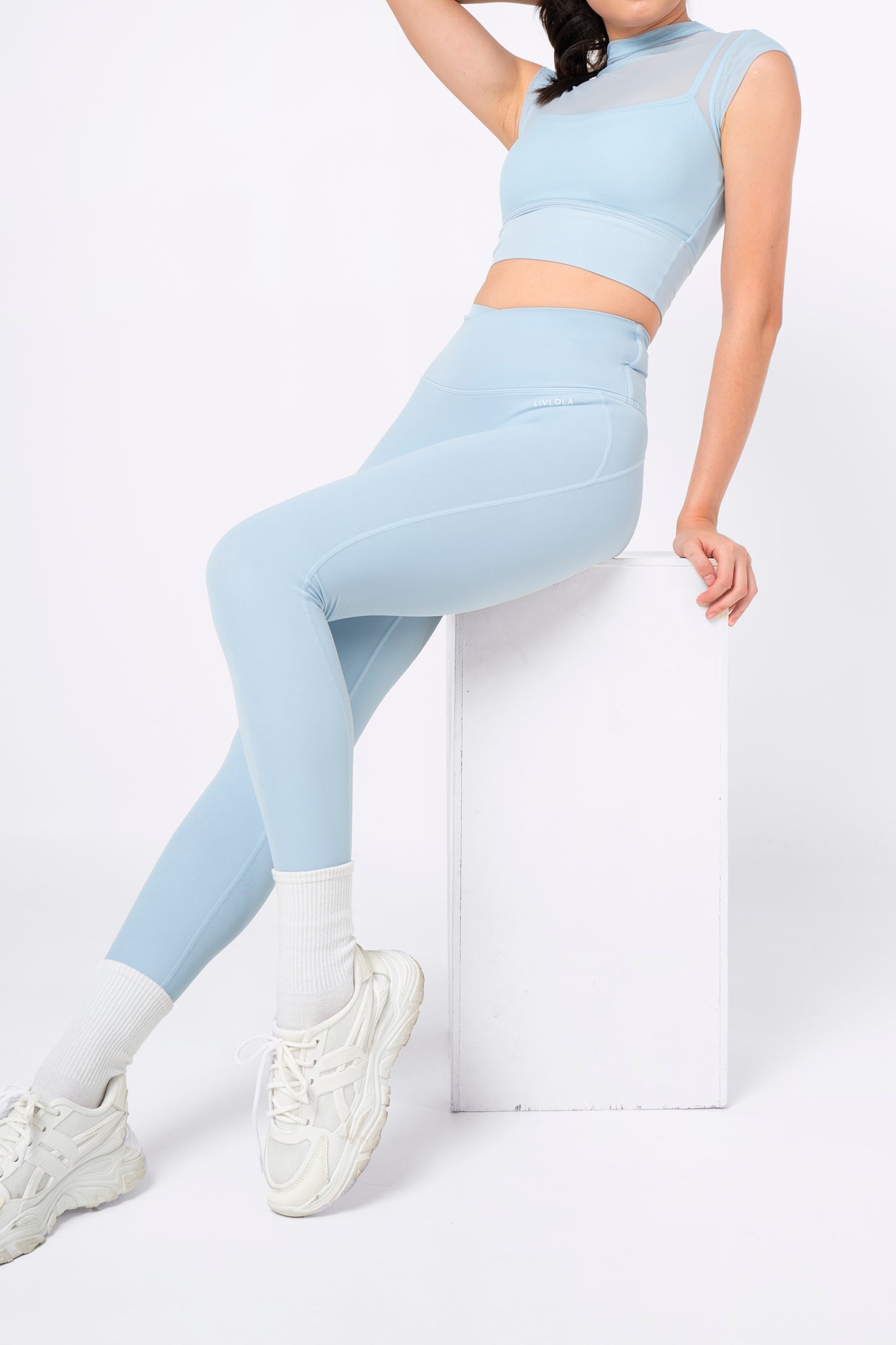 Hot Shot Crossover Pocket Leggings